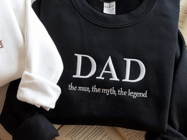 Merry Sweatshirt – Festive & Stylish Holiday Outfit